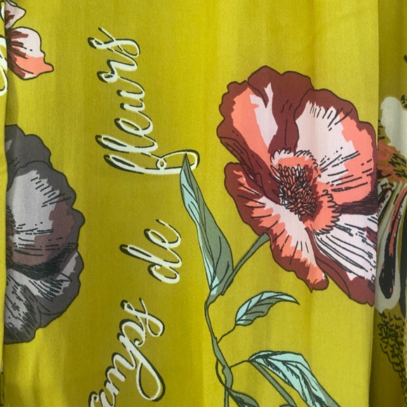 Free people yellow floral, satin oversized, button down blouse size extra small - Picture 2 of 6